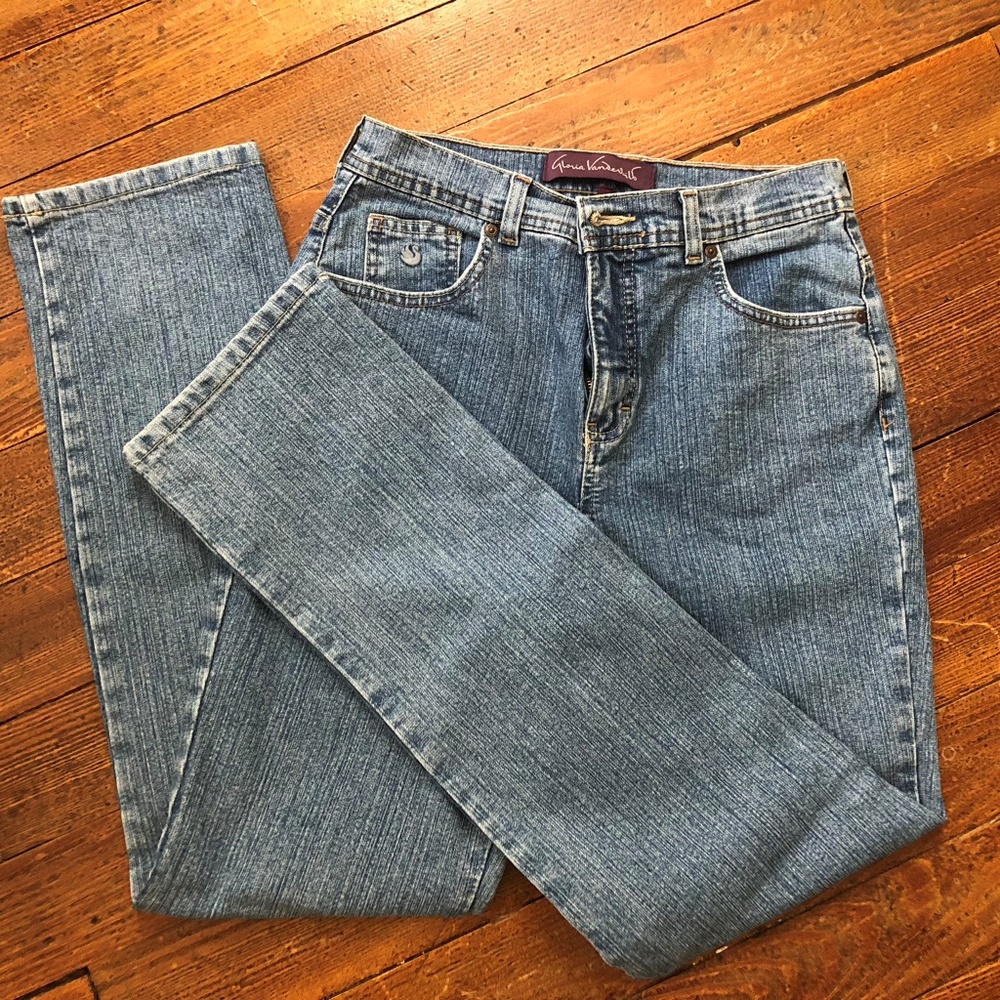 Gloria Vanderbilt Straight Leg Jeans